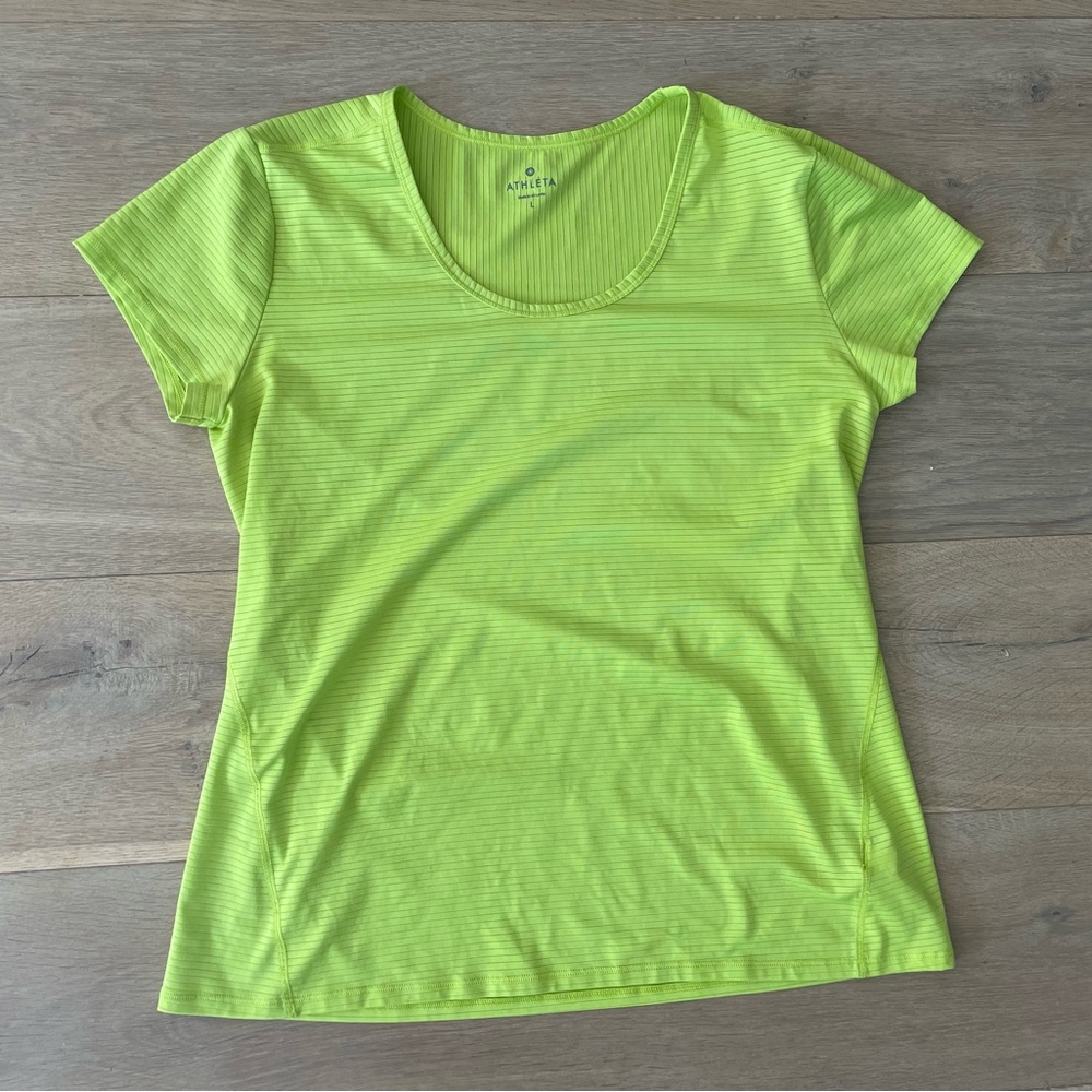 Athleta Shadow Stripe Chi Tee lightweight running neon yellow - size large (L)
